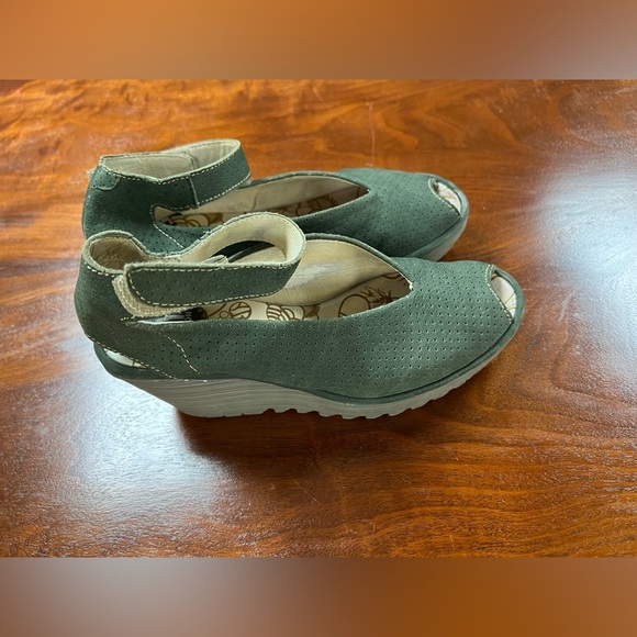 Fly London Yala' Perforated Leather Sandals - Picture 2 of 12